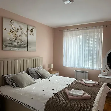 Stan Na Dan Katarina Apartment *