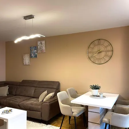 公寓 Stan Na Dan Katarina 塞拉耶佛