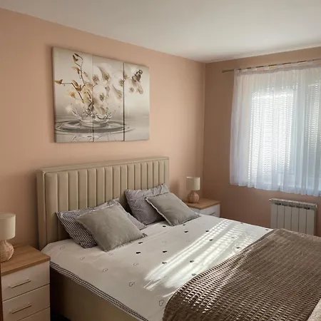 Stan Na Dan Katarina Apartment